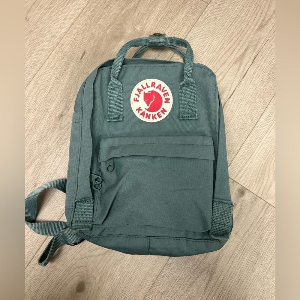 Fjällräven Kånken Mini Daypack Frost Green Excellent Condition